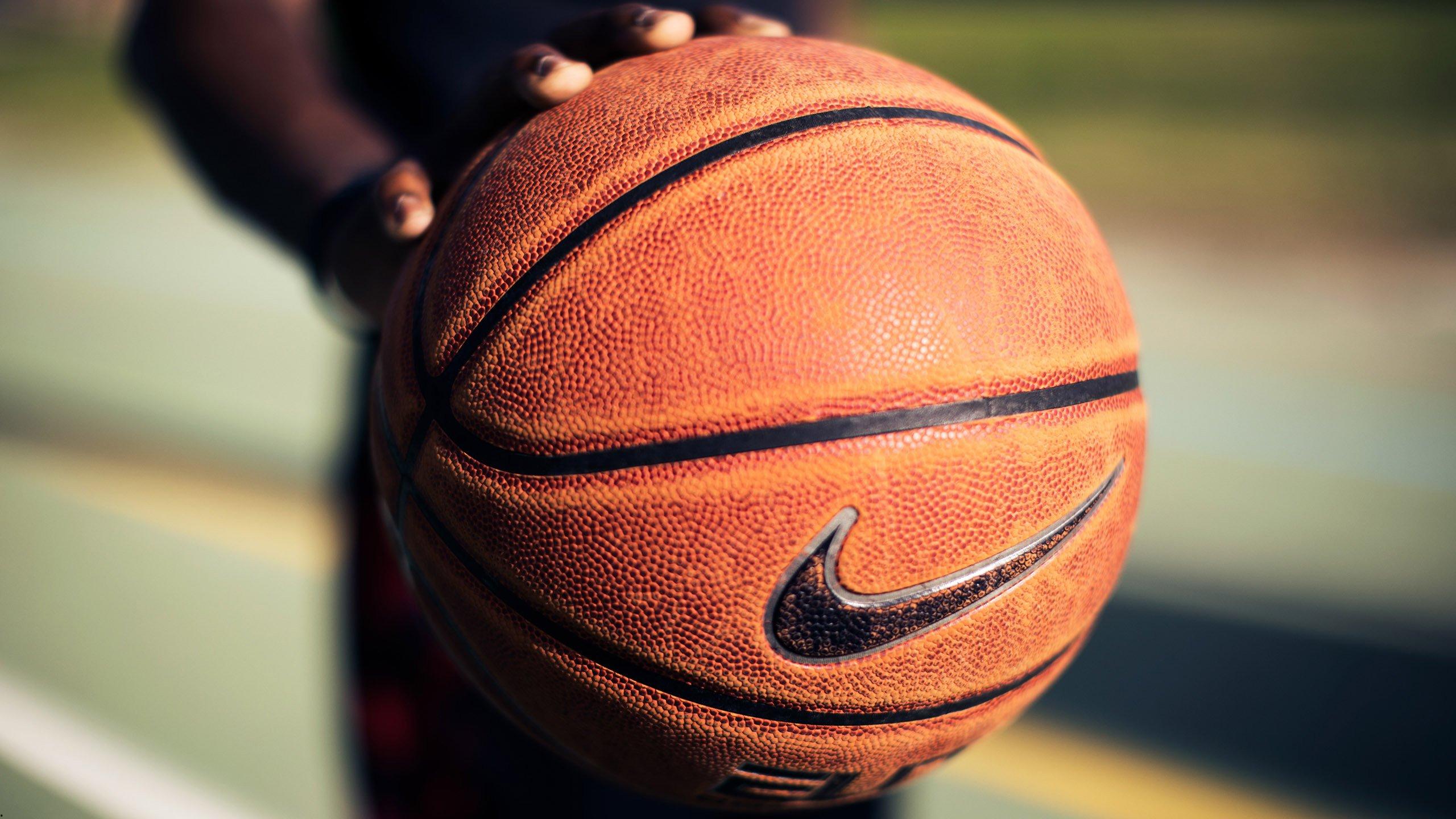 NBA总决赛激战正酣，勇士队逆转取胜夺赛点
